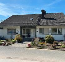 Gepflegtes Drei-Familien-Haus - 375.000,00&nbsp;EUR Kaufpreis, ca.&nbsp; 280,00&nbsp;m&sup2; in Diemelstadt (PLZ: 34474)