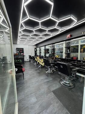 Foto - Friseursalon zur Vermietung komplett m Inventar top Lage Friseur