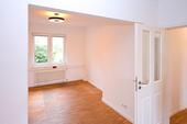 Foto - Gepflegtes Bürogebäude - 1.200,00&nbsp;EUR Kaltmiete, ca.&nbsp; 200,00&nbsp;m&sup2;