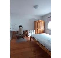 Gemütliches, helles 16m2 Zimmer in einem 110m2 Haus - Berlin Spandau
