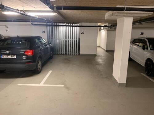 Foto - Tiefgaragenplatz - 80,00 EUR Miete,