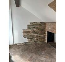 Schöne Dachgeschosswohnung - 740,00 EUR Kaltmiete, in Salzweg (PLZ: 94121)