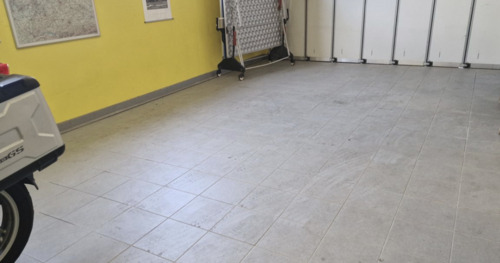 Foto - Garagenplatz zum Überwintern für Kfz oder Motorräder