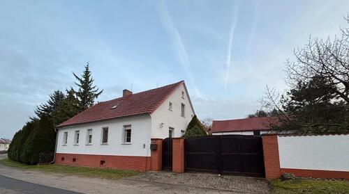 Foto - Charmantes Bauernhaus mit 7 Zimmern, modernisiert, in Neuzelle