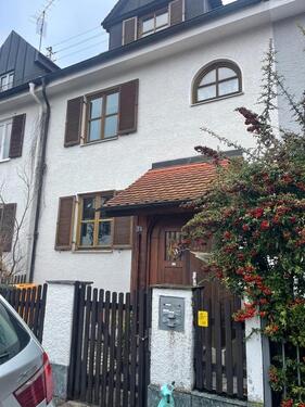 Foto - RMH IN PFERSEE ZU VERKAUFEN - 839.000,00 EUR Kaufpreis, ca.  200,00 m²