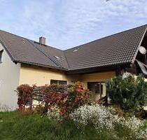 Große Wohnung mit viel Potenzial und großer Terasse - Hirschaid