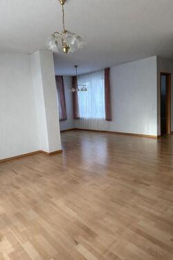 Foto - 4.5 Zimmer Erdgeschoßwohnung zur Miete in Eningen unter Achalm