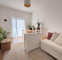 kernsanierte 2 Zimmer Wohnung mit großem Balkon und EBK +++ alles neu aus 2020, 2 Gehminuten zur U2 +++ - Nürnberg Sankt Leonhard