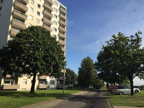 Foto - Wir renovieren für Sie! gut geschnittne 4-Zimmer-Wohnung mit Balkon in MG-Kamphausener Höhe