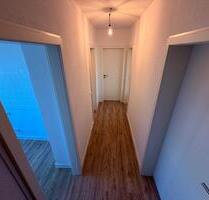 3-Raum-Wohnung – ab sofort bezugsfrei - HELL, SANIERT, ATTRAKTIV - Frauenstein