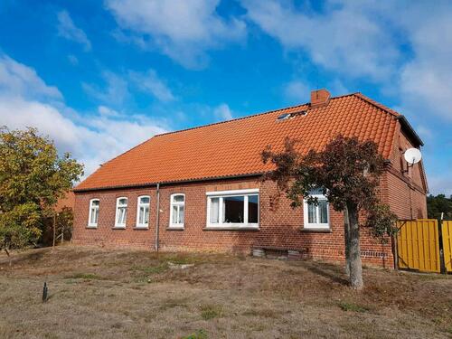 Foto - 4 Zimmer Mehrfamilienhaus, Wohnhaus in Amt Neuhaus
