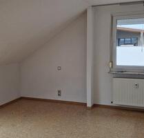 gemütliche 3 Zi.-DG-Wohnung in Eichenzell-Rönshausen