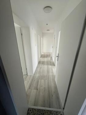 Foto - Stilvoll wohnen in kernsanierter 4- Zimmer-Wohnung