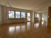Foto - * 4,5 helle Zimmer mit Garten und 2 Balkonen *