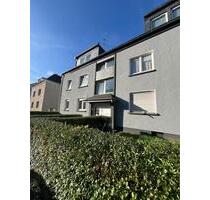 IN SANIERUNG: Schöne 3-Zimmer Erdgeschosswohnung mit Balkon und Garage - Mülheim an der Ruhr Rechtsruhr-Nord