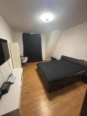 Foto - WG-Zimmer mit Balkon an der Uni