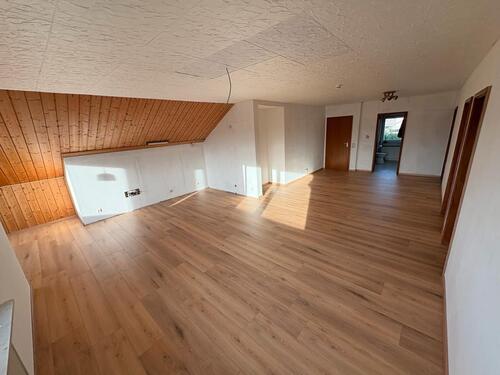 Foto - Helle 3 Zimmer-Dachgeschosswohnung-80qm