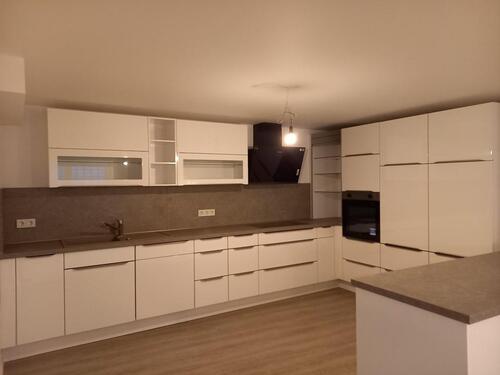 Foto - Ruhige, frisch renovierte Wohnung 3ZKBB große Terrasse