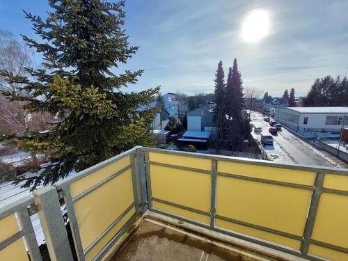 Foto - Tolle DG-2-Raum-Wohnung mit Balkon im Zentrum von Limbach-Oberfrohna