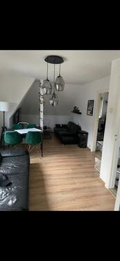 Foto - Helle 2-Zimmer-Wohnung in familienfreundlichem 4-Parteienhaus
