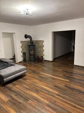 Foto - Charmante Wohnung im OG - 1.350,00&nbsp;EUR Kaltmiete, ca.&nbsp; 159,00&nbsp;m&sup2;