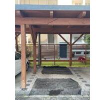 Überdachter PKW-Stellplatz im Innenhof (Stuttgart-Feuerbach)