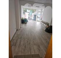 Ladenlokal 100qm zu vermieten - 1.300,00 EUR Kaltmiete, in Oberhausen (PLZ: 46145) Alsfeld