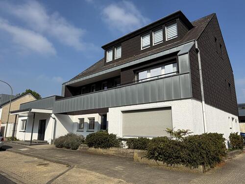 Foto - Modernisierte Erdgeschosswohnung mit großzügigem Grundriss und hochwertiger Ausstattung!