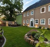VON PRIVAT-EINFAMILIENHAUS IN ZENRALER LAGE MIT GARTEN - Großenhain