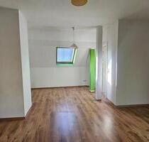 2 ZKB Dachgeschosswohnung ca. 72 m² in Altenkirchen - Gries