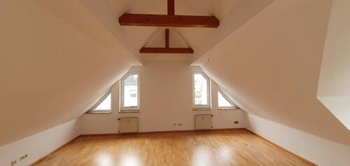Foto - 3 Zimmer Dachgeschoßwohnung zum Kaufen in Bad Vilbel