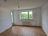 Foto - Großzügige 2,5-Zimmer-Wohnung mit ca. 73,73m² Wohnfläche und Loggia