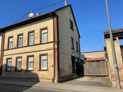 Foto - Einfamilienhaus mit großem Grundstück und Scheune