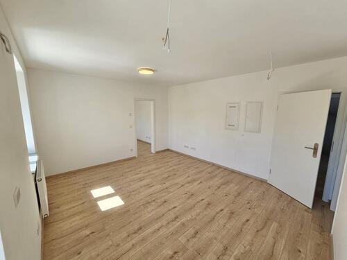 Foto - 1-Zimmer-Whg - 400,00&nbsp;EUR Kaltmiete, ca.&nbsp; 38,00&nbsp;m&sup2;
