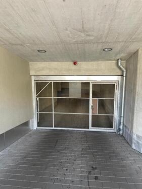 Foto - Tiefgaragenstellplatz in Fellbach-Schmiden zu vermieten