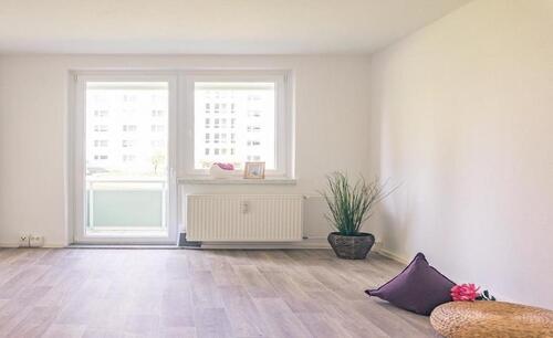Foto - 2 Raumwohnung mit Balkon - 335,00&nbsp;EUR Kaltmiete, ca.&nbsp; 62,96&nbsp;m&sup2;