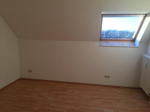 Foto - Helle 2-Zimmer Dachgeschoss Wohnung zu vermieten