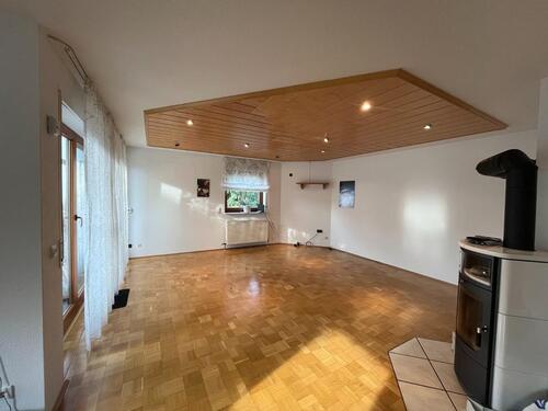 Foto - 8 Zimmer Einfamilienhaus zum Kaufen in Neckarwestheim