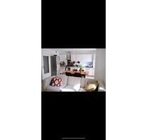 Befristet: Helle 3-Zimmer Wohnung mit großer Terrasse - Hamburg Harburg