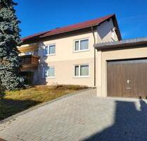 Einfamilienhaus mit Einliegerwohnung in bester Lage - Wellendingen