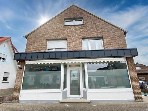 Foto - Vielseitig nutzbare Gewerbefläche mit großen Schaufenstern in Rheda