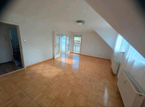 Foto - 3 Zimmer Dachgeschoßwohnung zur Miete in Sachsenheim
