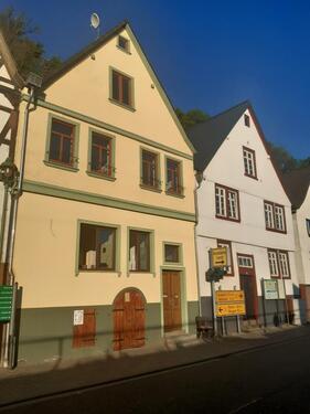 Foto - Ferienhaus am Rhein - 200.000,00&nbsp;EUR Kaufpreis, ca.&nbsp; 220,00&nbsp;m&sup2;