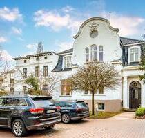 Historische Erwerbsmöglichkeit: Ehemalige Senatorenvilla mit Hafenblick - Lübeck Sankt Gertrud