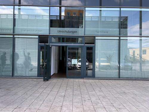 Foto - Büro- Verwaltungs- und Schulungsfläche zur Untermiete