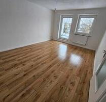 Vermiete eine neu renovierte 4 Zimmerwohnung in Winhöring - Tacherting