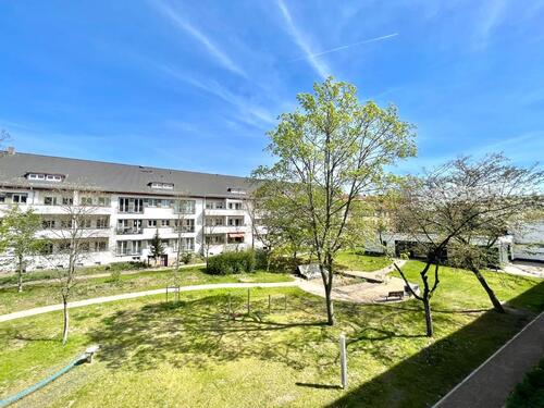 Foto - Gut geschnittene 2-Raum-WE mit Balkon im Bitterfelder Dichterviertel