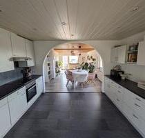Helle 4-ZimmerKücheBad Wohnung - 1.100,00&nbsp;EUR Kaltmiete, ca.&nbsp; 100,00&nbsp;m&sup2; in Malsch (PLZ: 69254)