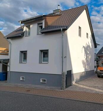 Foto - Haus Hünstetten 4 Zimmer - 900,00 EUR Kaltmiete,