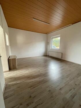 Foto - 4 Zimmer Einfamilienhaus zur Miete in Scheuerfeld